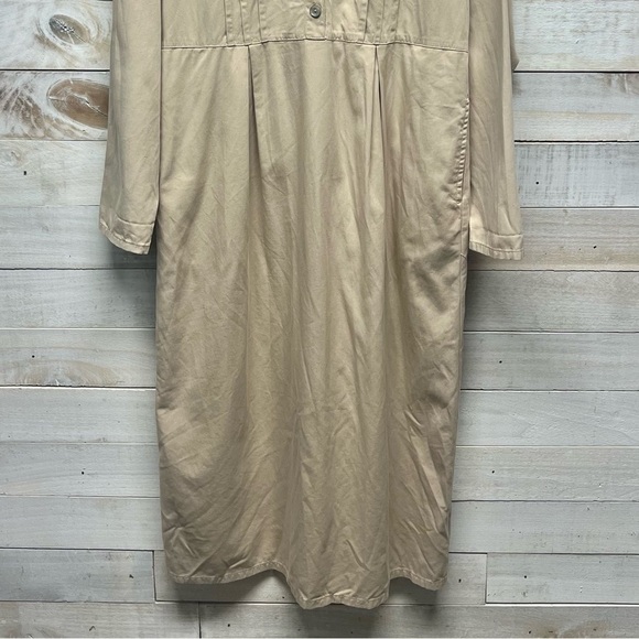 Orvis Shirt Dress Large Beige Long Sleeve Midi Half Button Pintuck Pockets USA - Picture 3 of 10